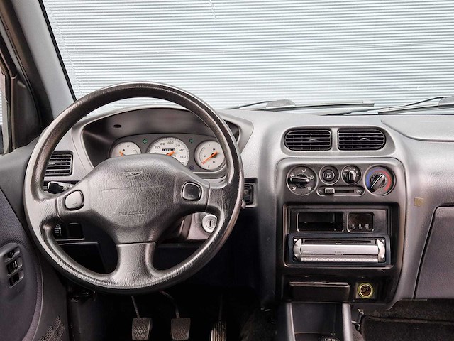 Daihatsu - 2004 - terios - 1.3 sxe - 31-pt-zl - afbeelding 3 van  24