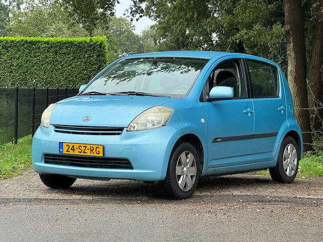 Daihatsu - 2006 - sirion 2 - 1.3-16v comfort - 24-sz-rg - afbeelding 1 van  10