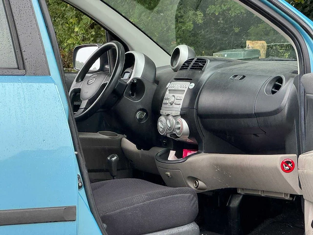Daihatsu - 2006 - sirion 2 - 1.3-16v comfort - 24-sz-rg - afbeelding 8 van  10