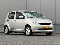 Daihatsu - 2007 - sirion 2 - 1.3-16v comfort - 18-xj-nx - afbeelding 2 van  17