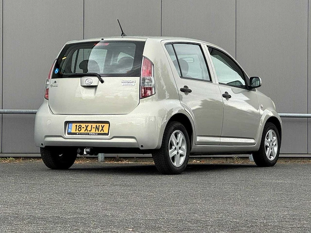Daihatsu - 2007 - sirion 2 - 1.3-16v comfort - 18-xj-nx - afbeelding 4 van  17