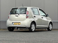 Daihatsu - 2007 - sirion 2 - 1.3-16v comfort - 18-xj-nx - afbeelding 12 van  17