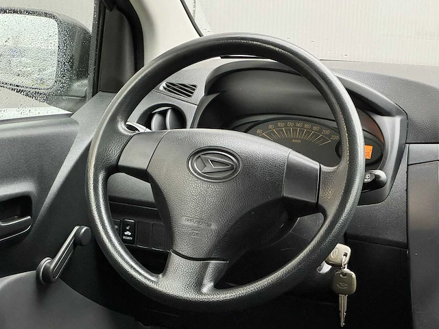 Daihatsu - 2008 - cuore - 1.0 premium - 20-zd-lt - afbeelding 10 van  11