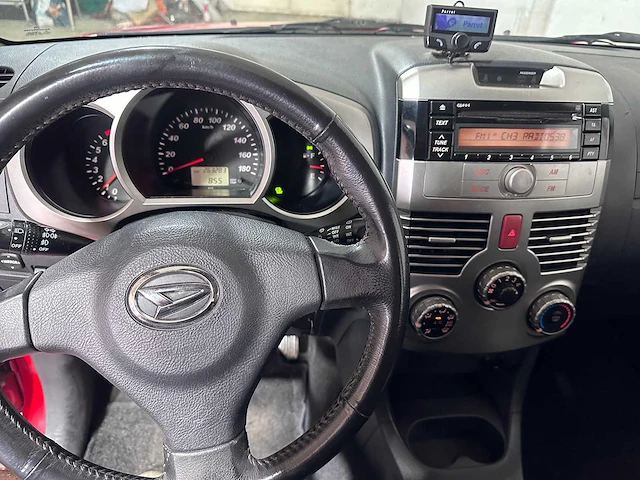 Daihatsu - terios - 1.5-16v expedit. - 75-tt-jv - afbeelding 2 van  25