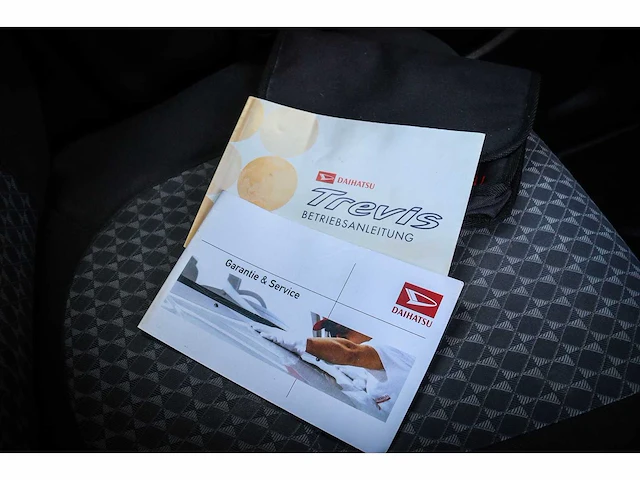 Daihatsu - trevis - 1.0 g-627-jk - afbeelding 8 van  19