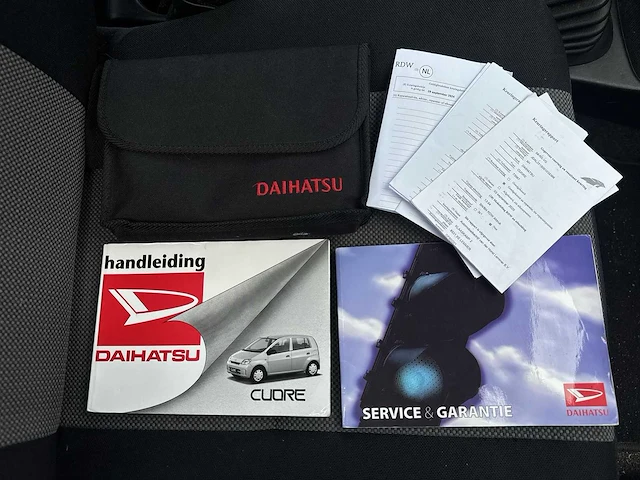Daihatsu cuore 1.0-12v tokyo car 2005 | 59-rx-vg - afbeelding 14 van  23