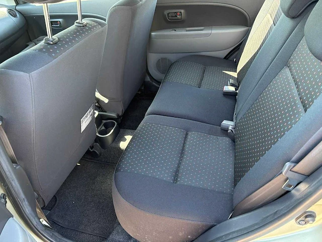 Daihatsu sirion 2 1.0-12v trend 64-kbp-9 - afbeelding 17 van  21