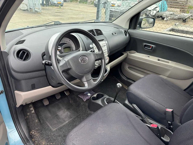 Daihatsu sirion 2 1.0-12v trend 66-td-dl - afbeelding 6 van  9