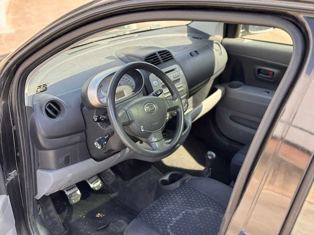 Daihatsu sirion 2 1.0-12v trend, 80-zd-lt - afbeelding 3 van  15