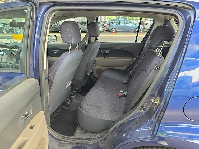 Daihatsu sirion 2 1.3-16v comfort , 05-tz-lh - afbeelding 13 van  16