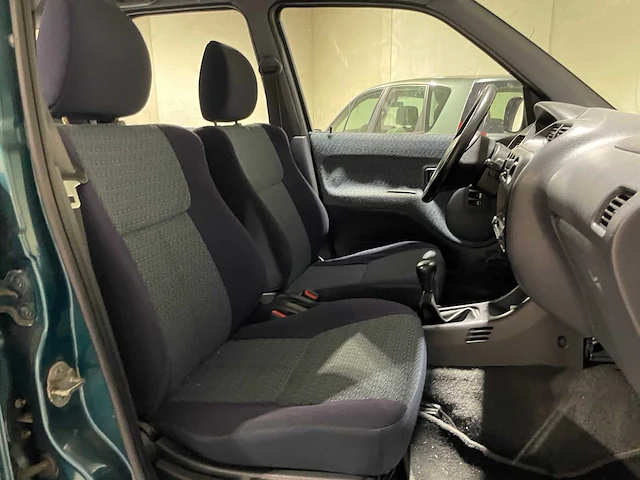 Daihatsu terios 1.3 sxe 86pk 2001, 56-hb-rd - afbeelding 28 van  36