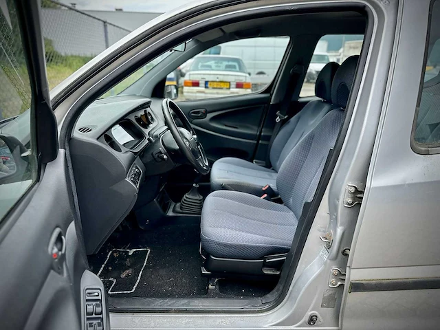 Daihatsu young rv 1.0 12v rti, 90jvhv - afbeelding 8 van  12