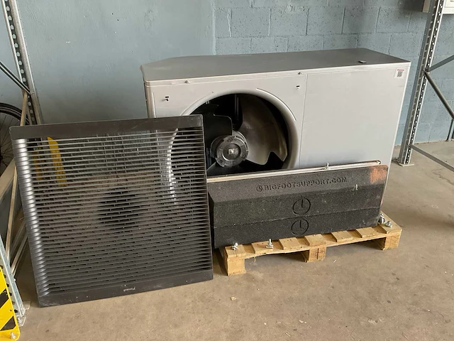 Daikin - altherma 3 m 16kw - edla16da3w17 - lucht-water warmtepomp buiten-unit - afbeelding 1 van  8