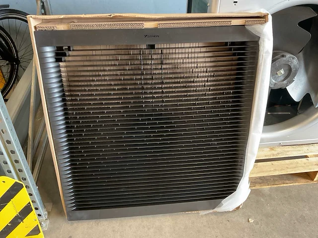 Daikin - altherma 3 m 9kw - ebla09da3w1 - lucht-water warmtepomp buiten-unit - afbeelding 2 van  7