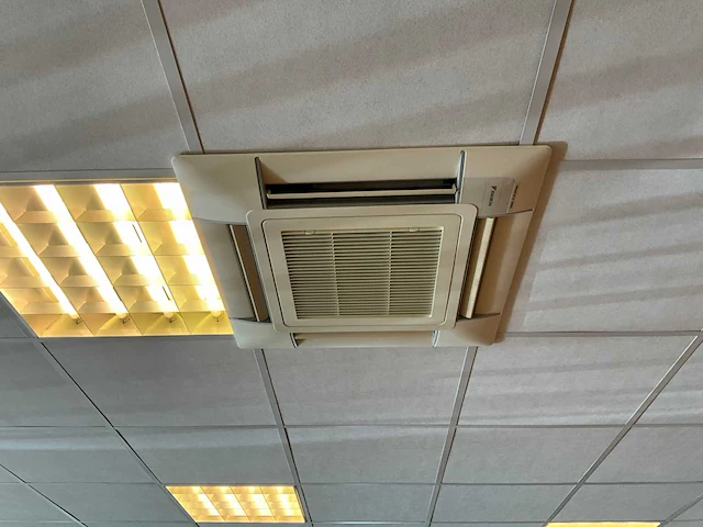 Daikin airconditioning binnen units (3x) - afbeelding 9 van  12