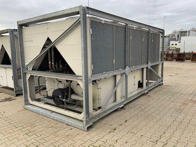 Daikin chiller luchtgekoeld - afbeelding 10 van  17