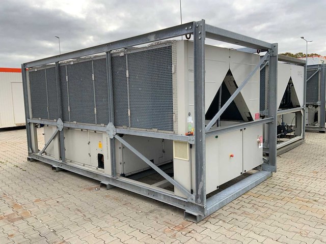 Daikin chiller luchtgekoeld - afbeelding 11 van  17