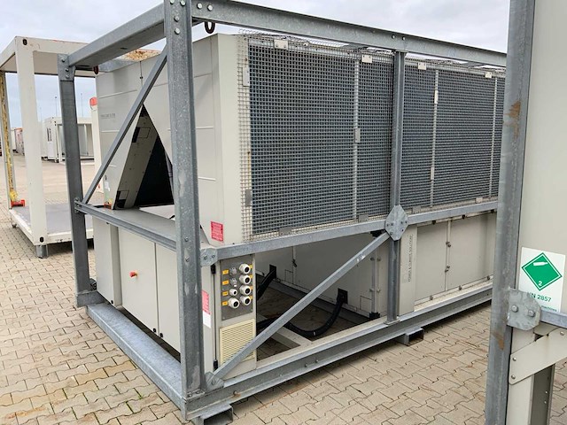 Daikin chiller luchtgekoeld - afbeelding 13 van  17