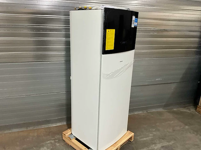 Daikin ehvx08s18eaa9w warmtepomp binnenunit 9kw - afbeelding 8 van  11