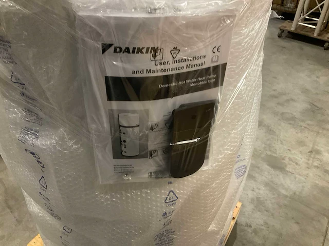 Daikin ekhhe200cv37 warmtepompboiler - afbeelding 4 van  5
