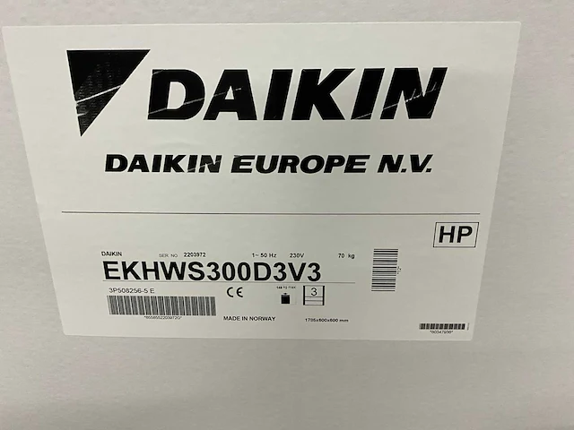 Daikin ekhws300d3v3 warmwatertank 300l - afbeelding 2 van  3