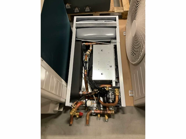 Daikin evlq08cav3 warmtepomp incompleet - afbeelding 3 van  3