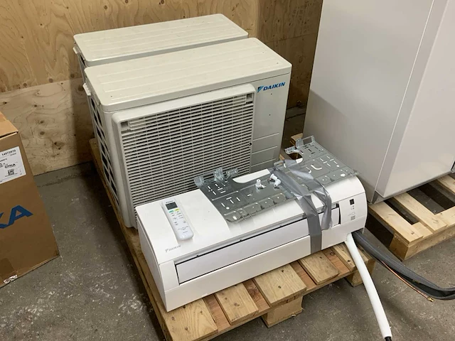 Daikin rxp35n5v1b airconditioning - afbeelding 1 van  5