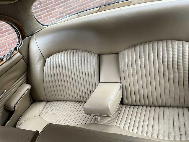 Daimler - oldtimer (1968) - afbeelding 26 van  40