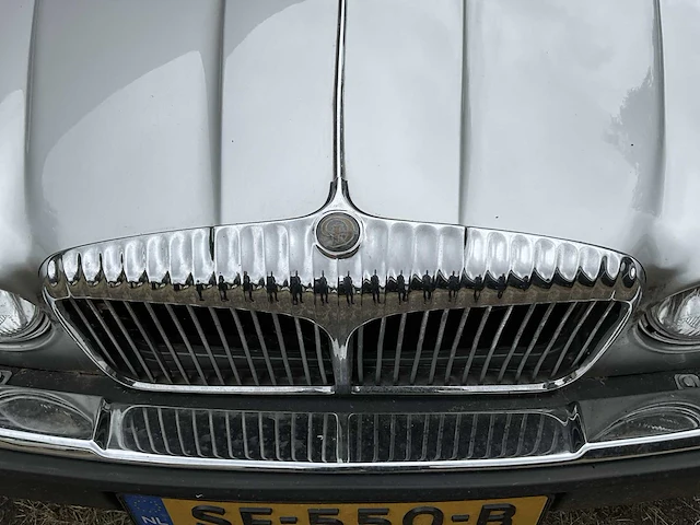 Daimler - xj - oldtimer (1982) - afbeelding 2 van  32