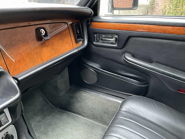 Daimler - xj - oldtimer (1982) - afbeelding 15 van  32