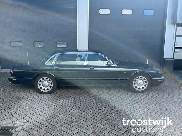Daimler 4.0 4.0 v8 super automaat, 47-gv-gf - afbeelding 16 van  18