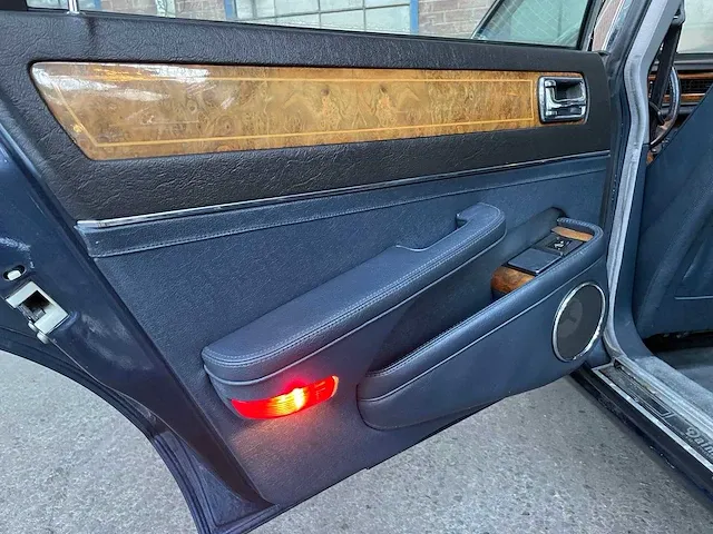 Daimler 4.0 l6 238pk 1990 -youngtimer - afbeelding 28 van  38