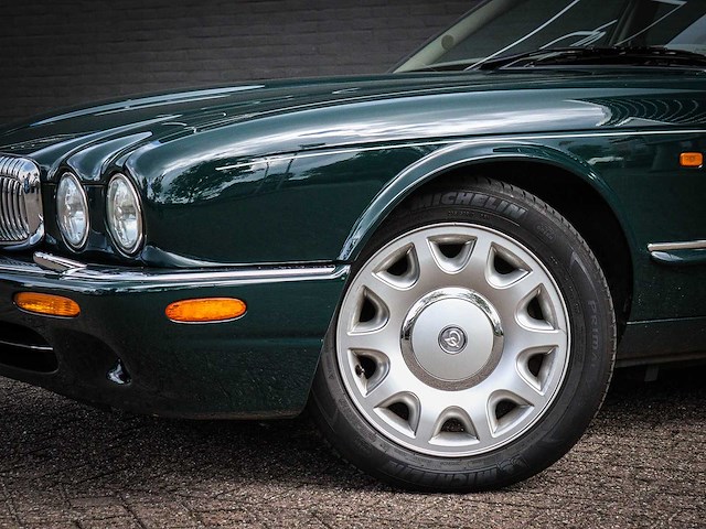 Daimler 4.0 v8 supercharged lbw automaat , 70pkl8 - afbeelding 29 van  29