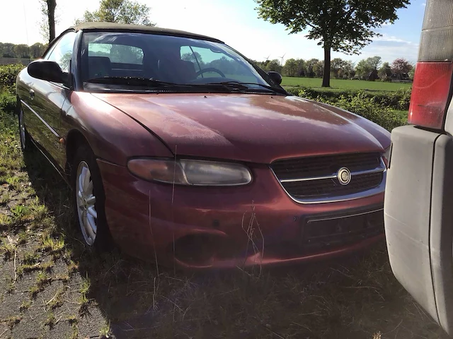 Daimler chrysler - 1998 - stratus - personenauto - afbeelding 19 van  20