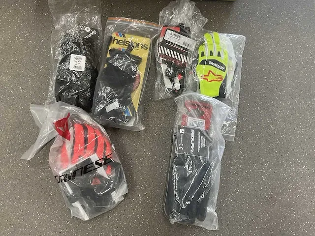 Dainese helstons segura alpinestars diverse motorhandschoen (25x) - afbeelding 2 van  3