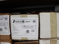 Dakdoorvoeren, ventilerende onderlatten met onderschroten, afdekroosters op drie schappen. - afbeelding 3 van  4