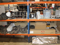 Dakgerelateerde producten in tweedelige- en wandstelling w.o. dakdoorvoeren, ventilatiepijp, epdm, loodverv... - afbeelding 1 van  6