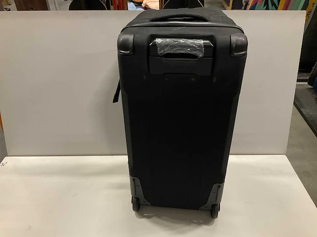 Dakine split stroller 85l black - afbeelding 3 van  4