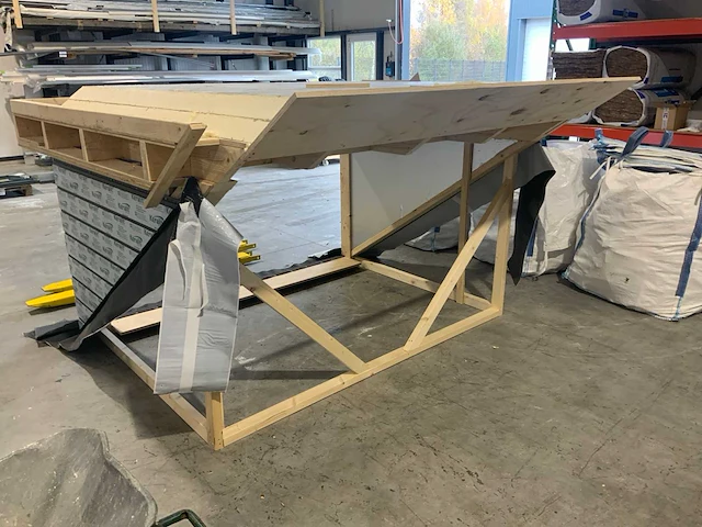 Dakkapel half fabrikaat - afbeelding 15 van  16