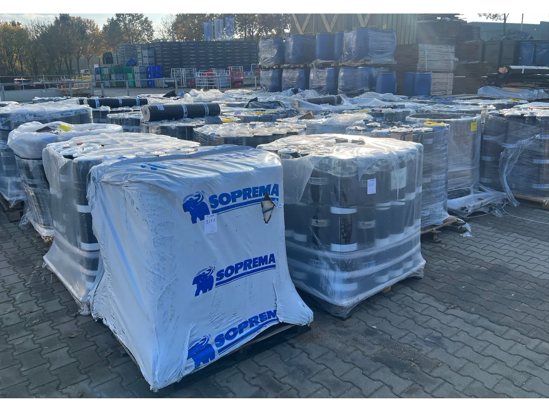 Dakleer, tuinhout -huisjes en bouwmaterialen