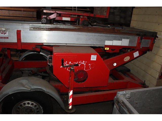 Daklift teupen apollo 26vh/hk met kenteken wg-xn-15. maximale draaglast 200 kg. maximale lengte vermoedelij... - afbeelding 1 van  9