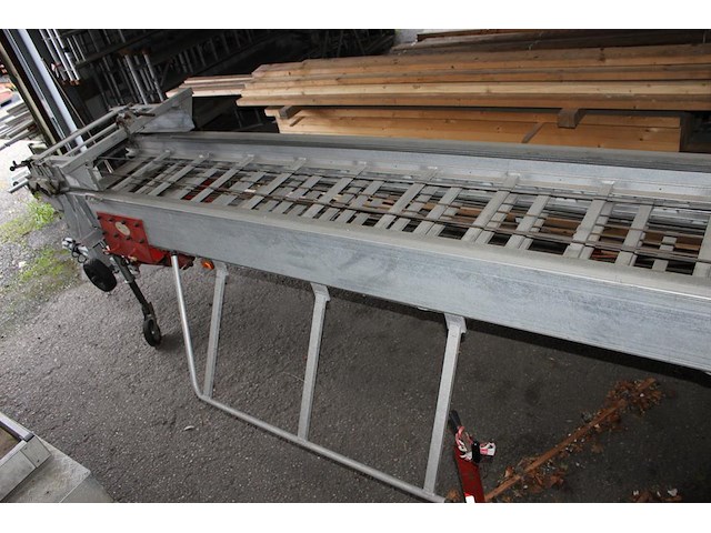 Daklift teupen apollo 26vh/hk met kenteken wg-xn-15. maximale draaglast 200 kg. maximale lengte vermoedelij... - afbeelding 9 van  9