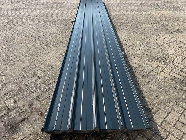 Dakmateriaal 700x106cm 29x -215m2 - afbeelding 2 van  4