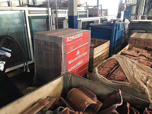 Dakpannen en vorsten (47x) - afbeelding 8 van  21