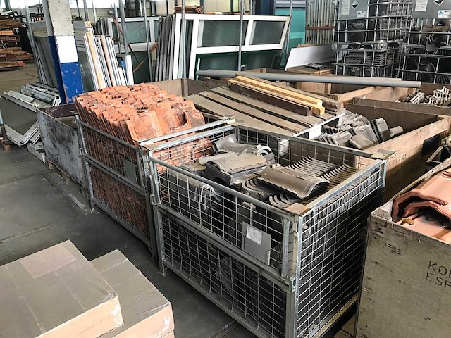 Dakpannen en vorsten (47x) - afbeelding 19 van  21