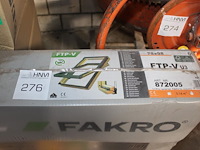 Dakraam fakro rtp-v, 78 x 98 cm. - afbeelding 1 van  2