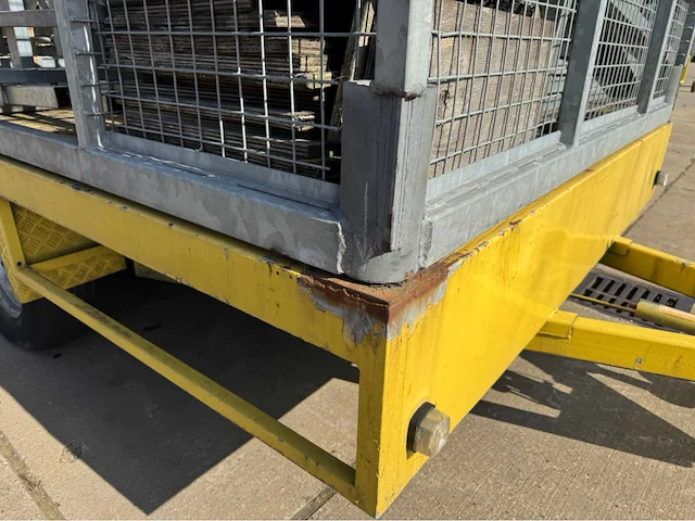 Dakrand beveiliging en aanhanger (198 mtr) - afbeelding 13 van  25