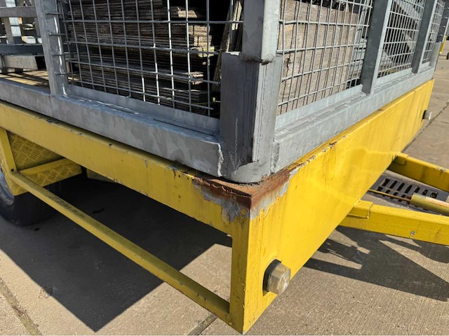 Dakrand beveiliging en aanhanger (198 mtr) - afbeelding 13 van  25