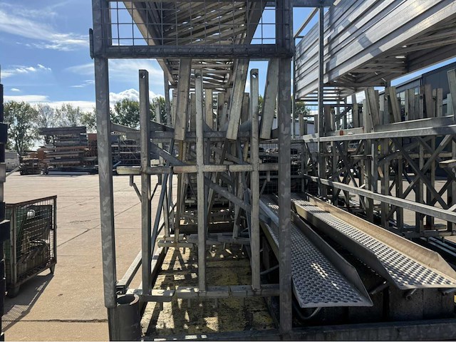 Dakrand beveiliging en aanhanger (198 mtr) - afbeelding 24 van  25