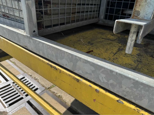 Dakrand beveiliging en aanhanger (198 mtr) - afbeelding 17 van  25